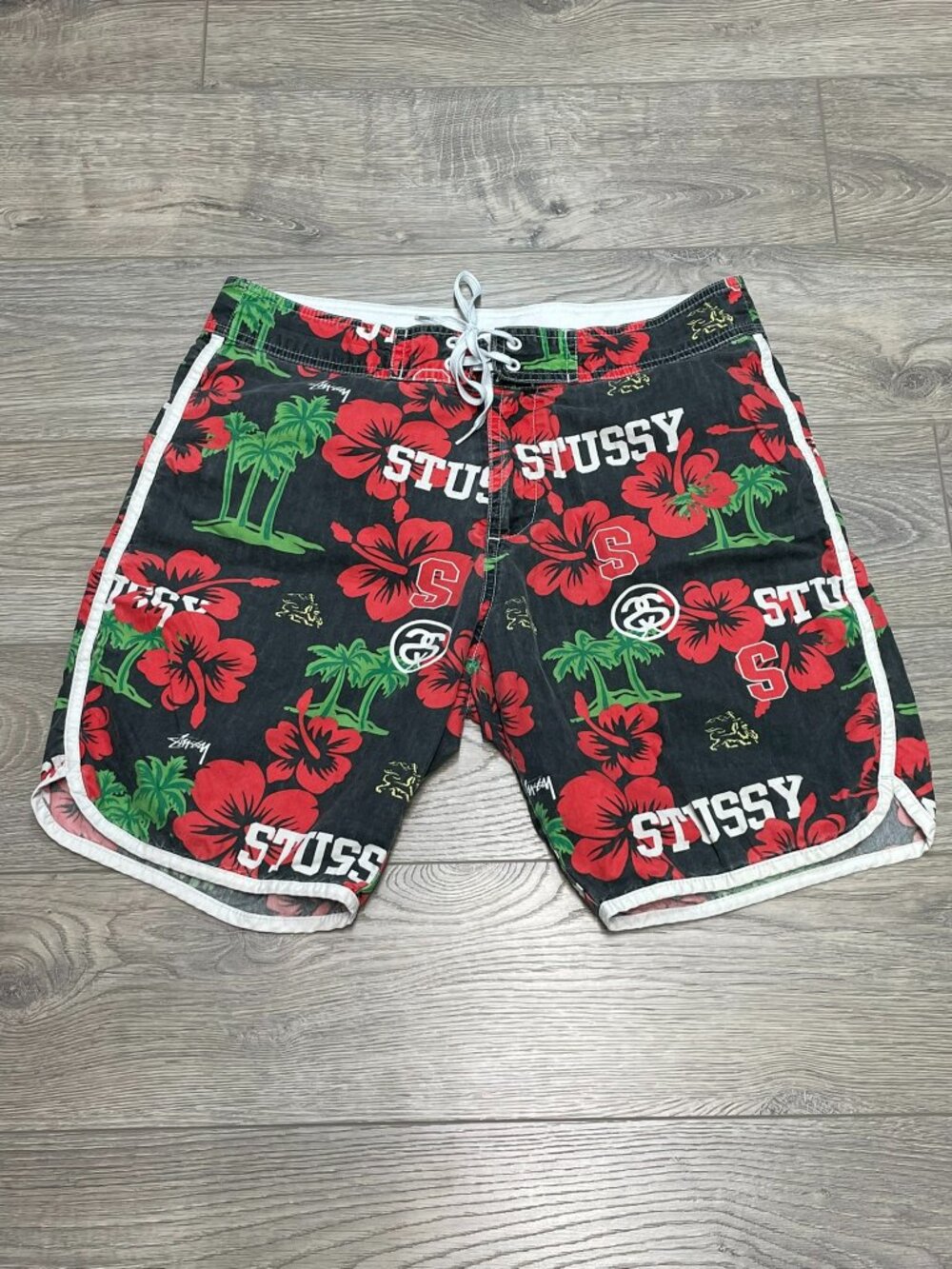 Vintage Stussy Hibiscus Floral Board Shorts Black Red‎ Swim Trunks Size 30